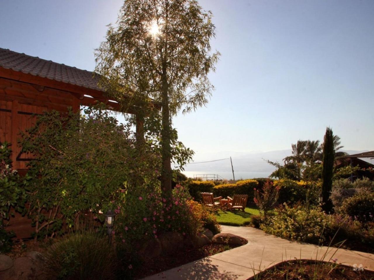 Musical Garden Cabins Ramot Exterior photo